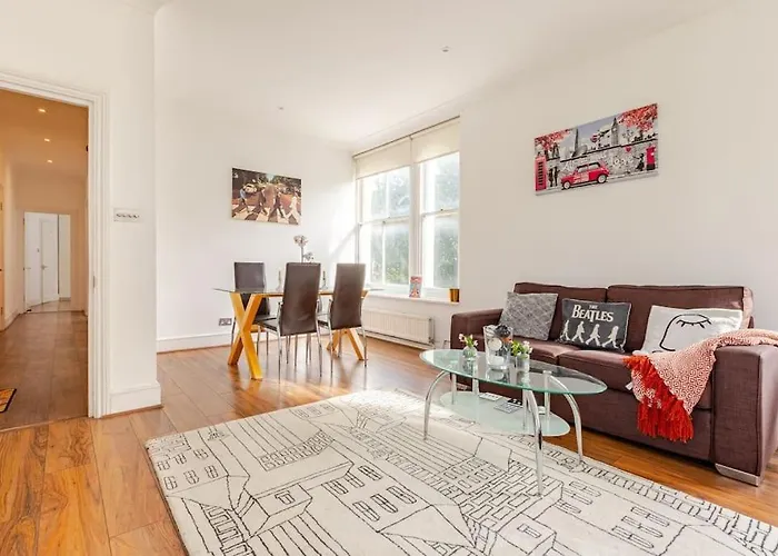 2 Bedroom Flat In St Johns Wood